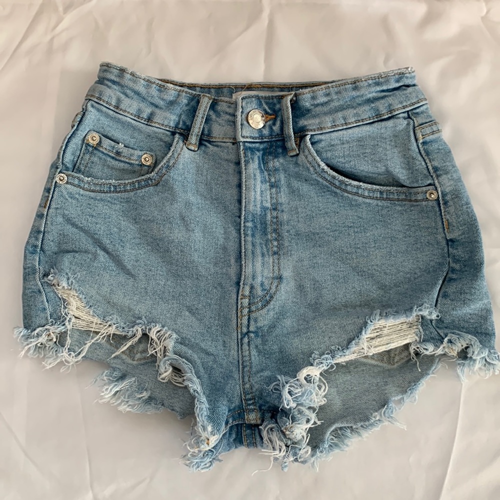 Zara women jeans shorts Sz0 light wash